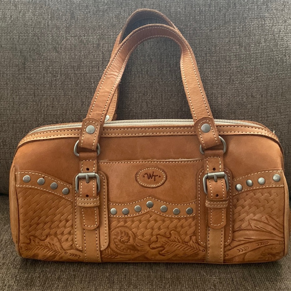 Gorgeous hand tooled western handbag 👜